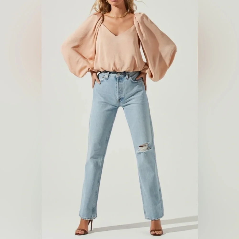 ASTR The Label Cally Revolve Top